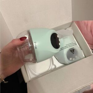 Paruu Mint Green Electric Nursing Pump